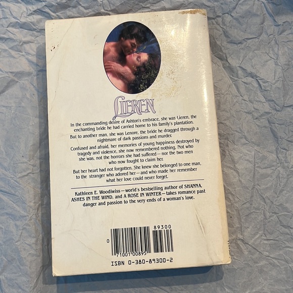 ⭐️5 for $15⭐️Come Love A Stranger by Kathleen Woodiwiss | Book - Picture 2 of 2